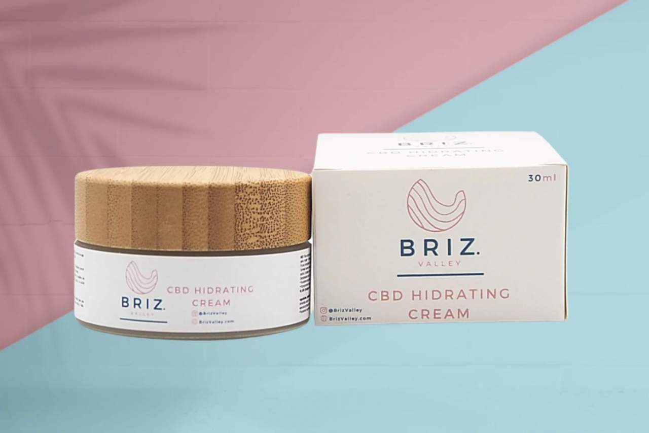 La crema CBD para tatuajes: bálsamo de extractos naturales