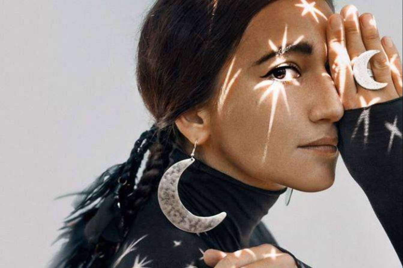 Conocer el futuro inmediato con La Casa del Tarot y Videncia y Manuela Moreno