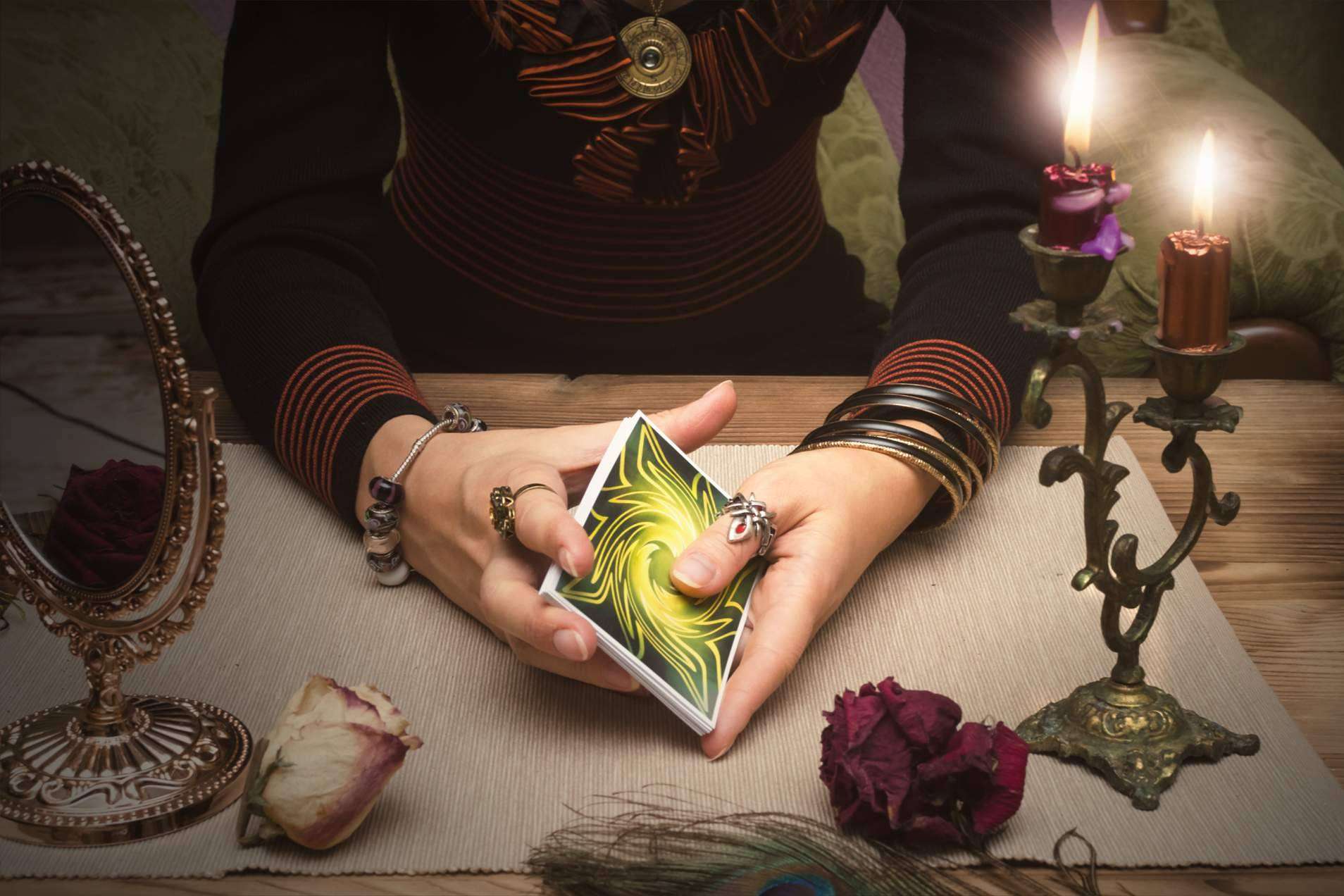 Chamán Papacho: tarot del amor para solteros
