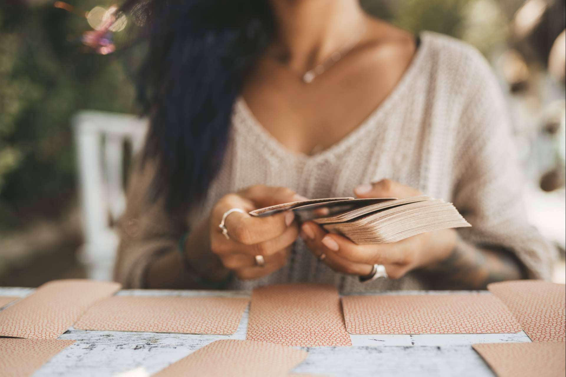 Leotarot explica por qué las personas recurren al tarot gratis