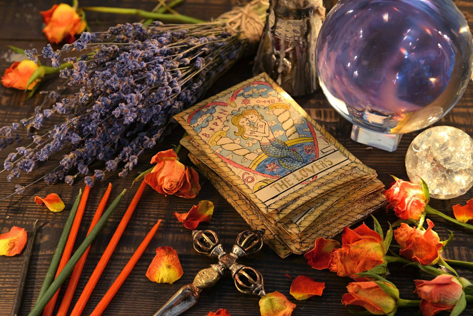 30 minutos de lectura del tarot por 10€ en La Casa del Tarot y Videncia