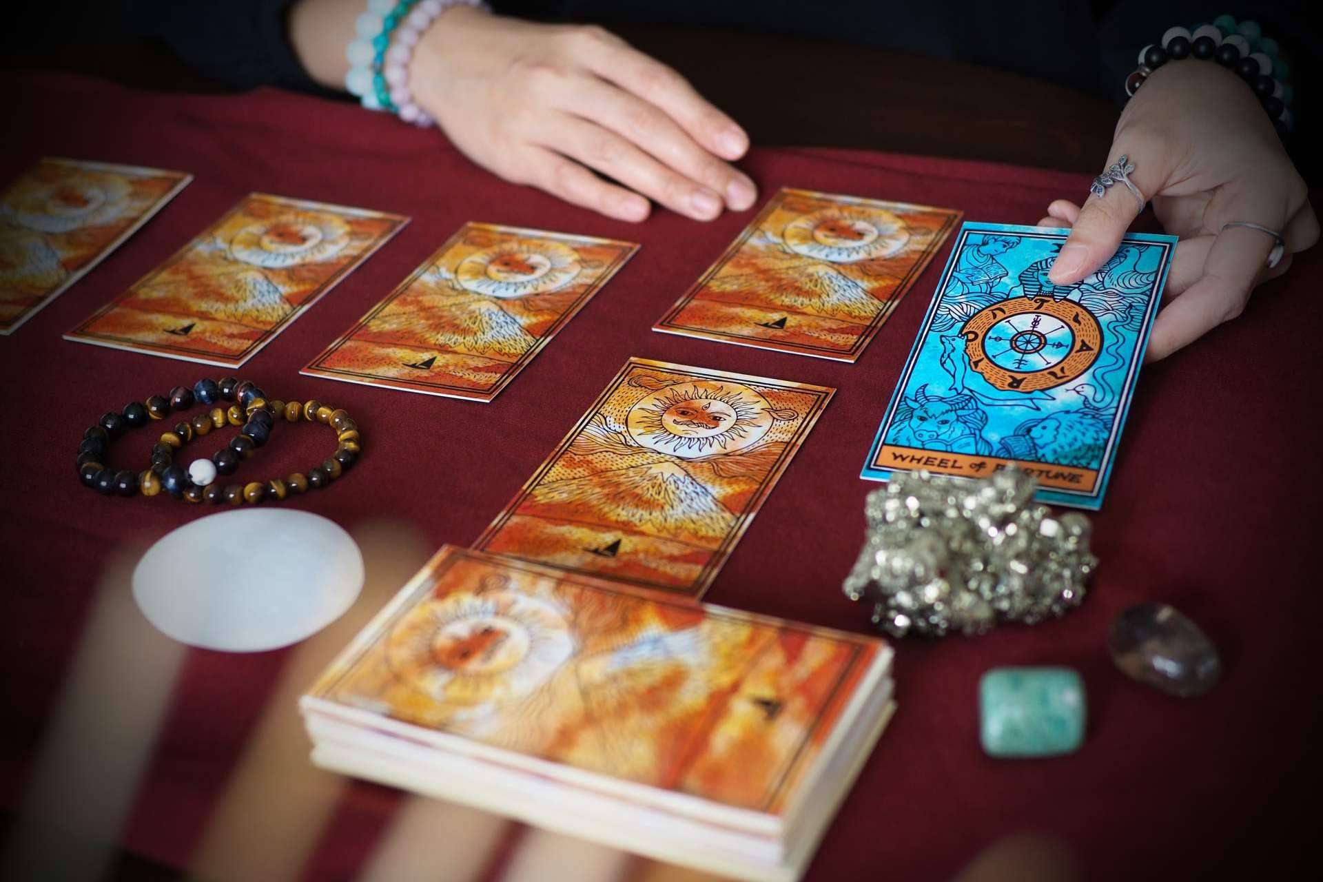 El tarot primera consulta gratis con Tarot de Luz María