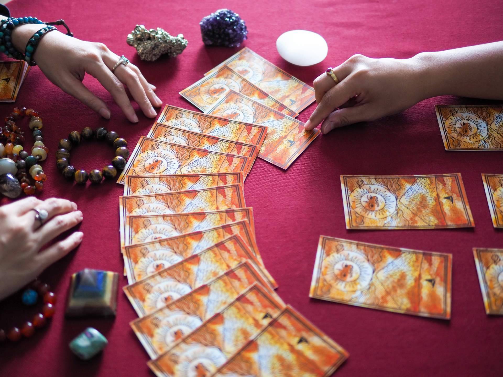 La vidente natural Rosa Sastre ofrece su Tarot Rosa Sastre