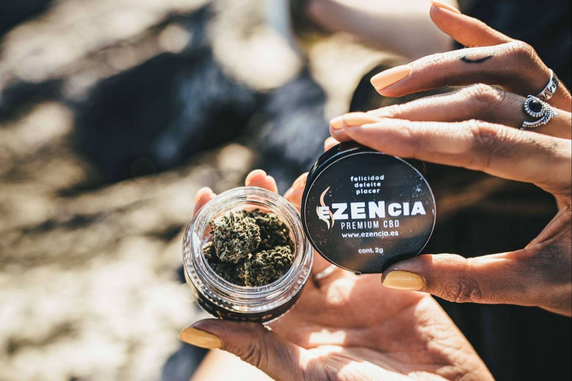 La solución del CBD contra el insomnio y la ansiedad