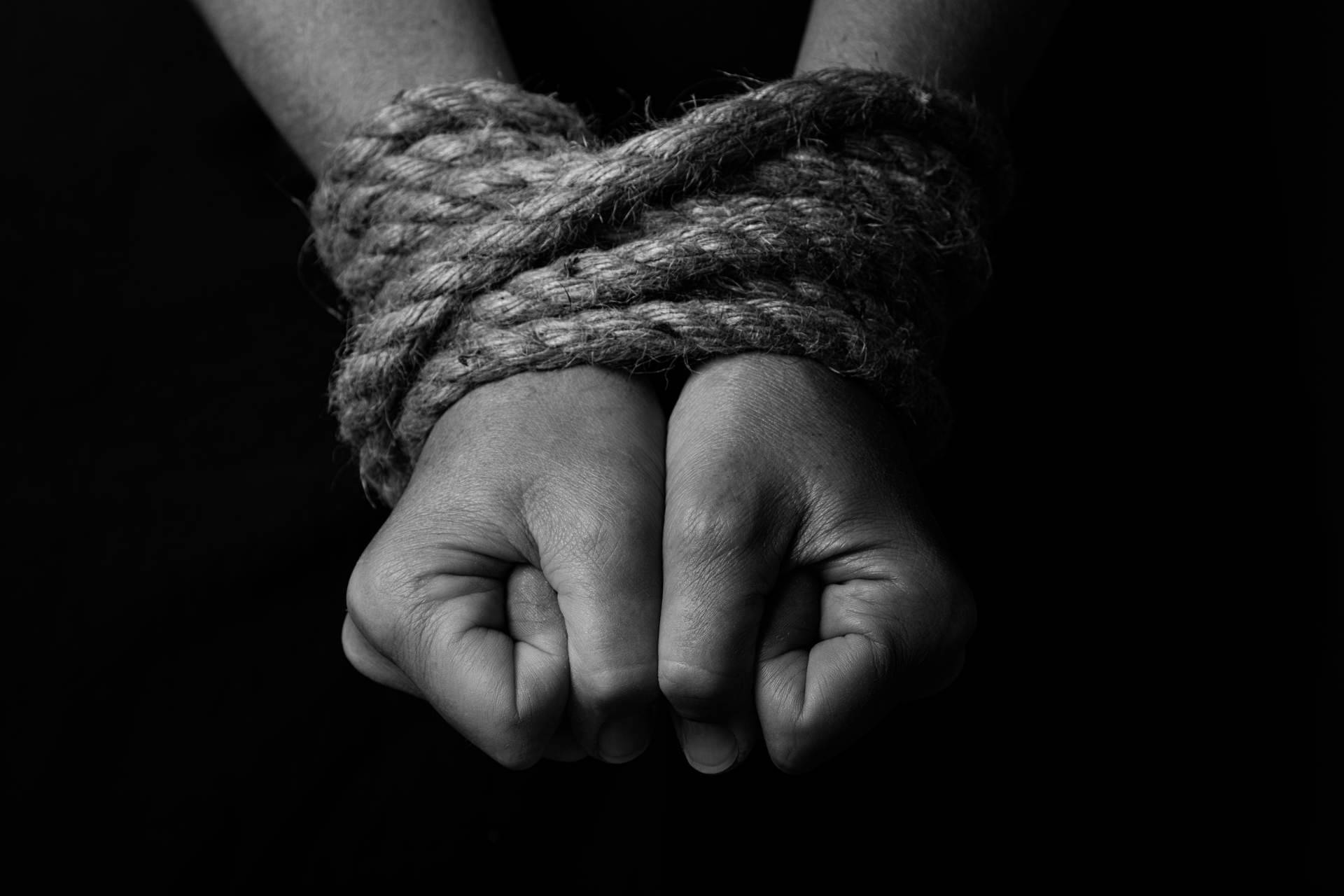Cuáles son los materiales perfectos para practicar los nudos bondage