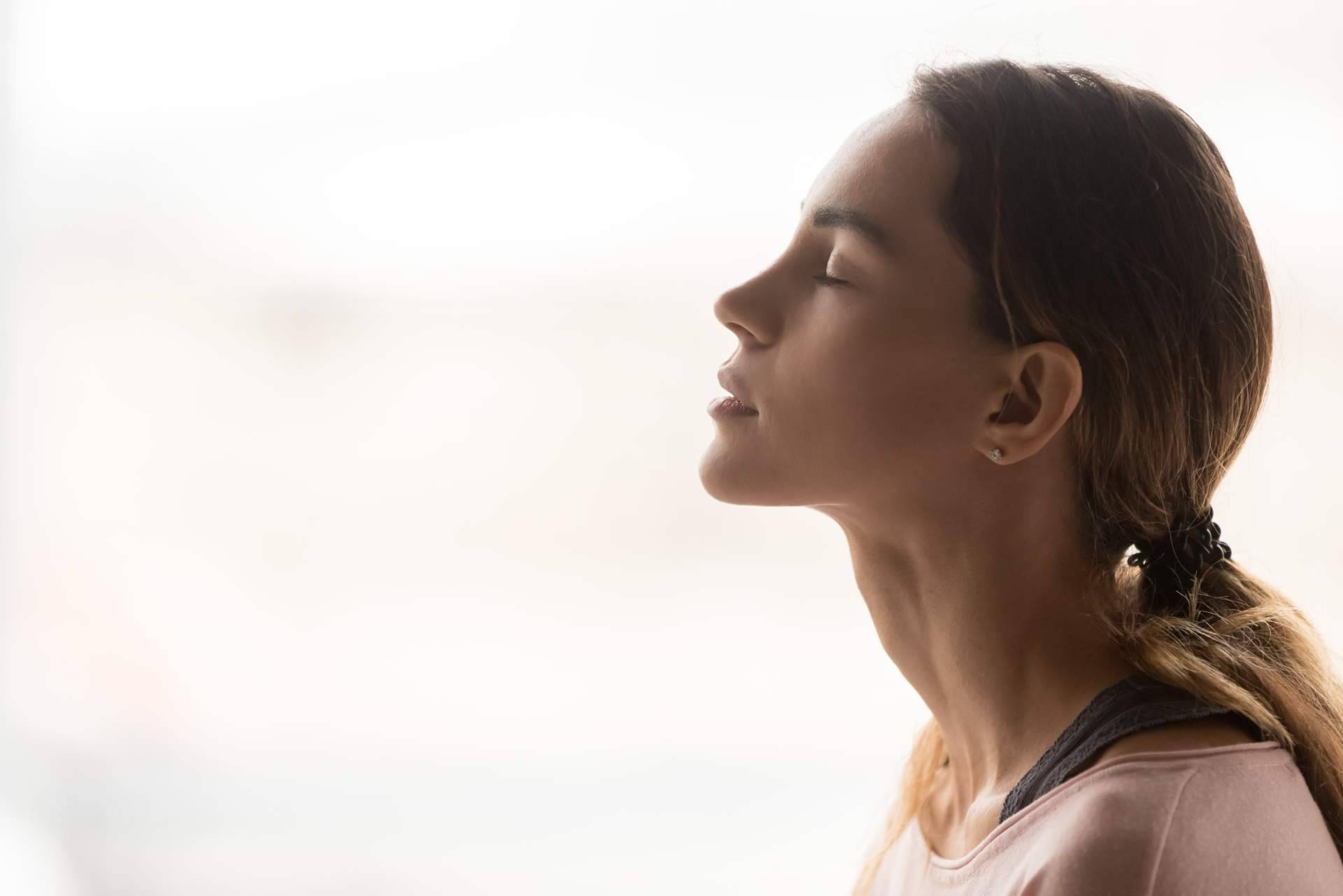 Practicar mindfulness con la terapeuta Míriam Pascual