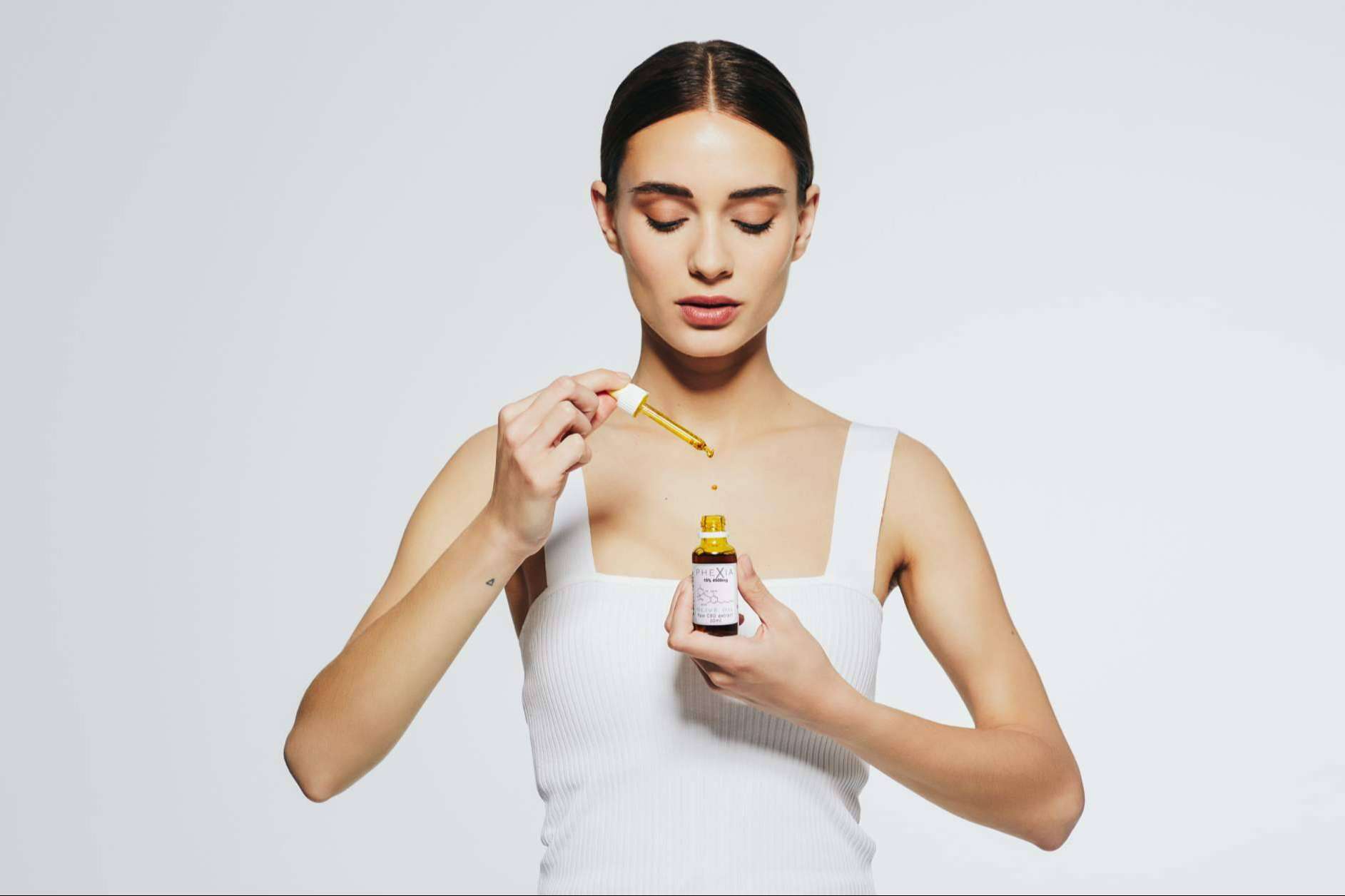 Los beneficios del CBD, por Phexia