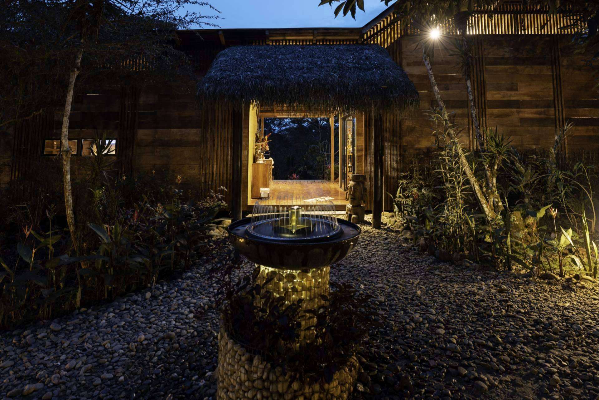 ¿En qué consiste el retreat center Hamadryade Lodge?
