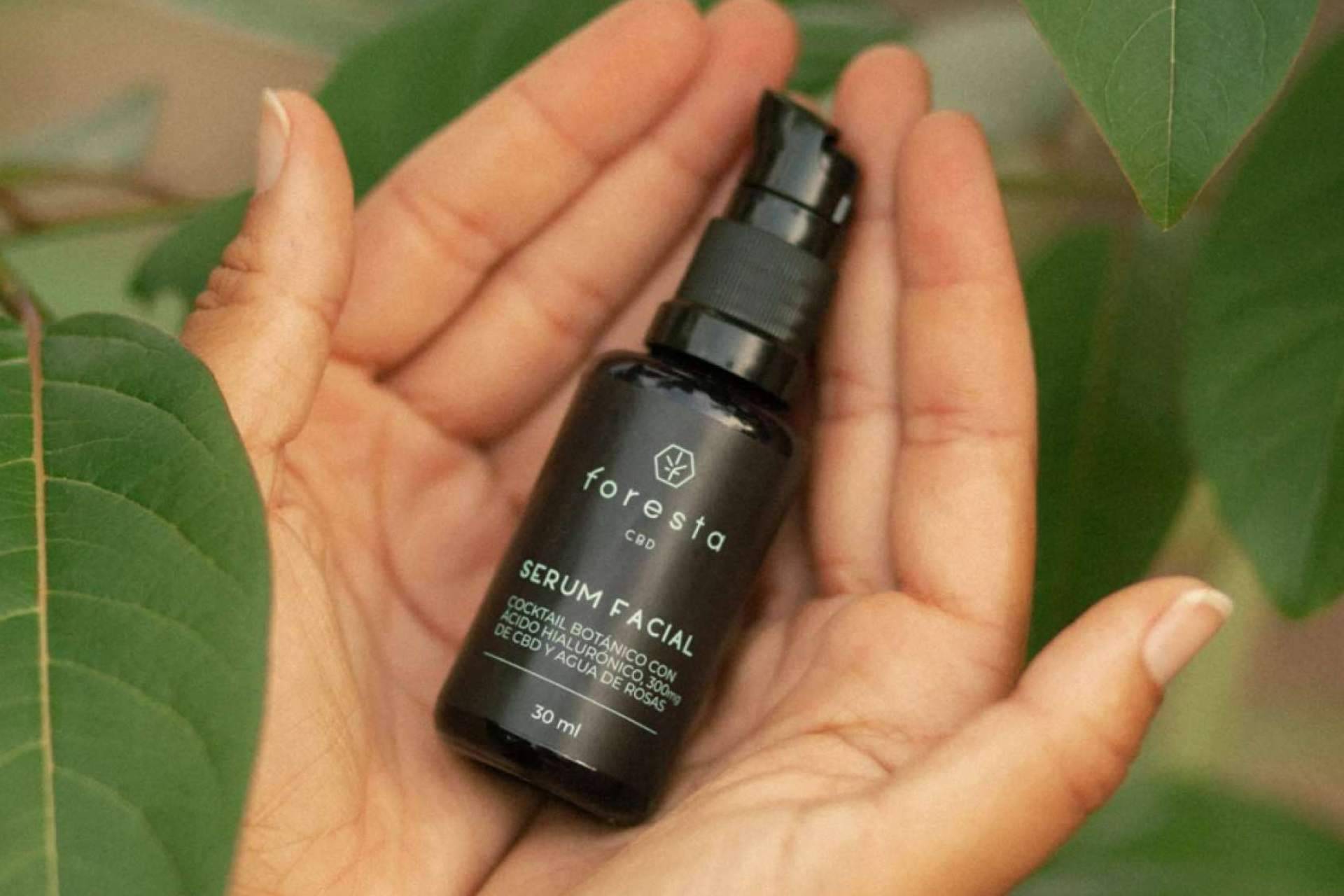 Cosmética natural con CBD, disponible en Foresta CBD