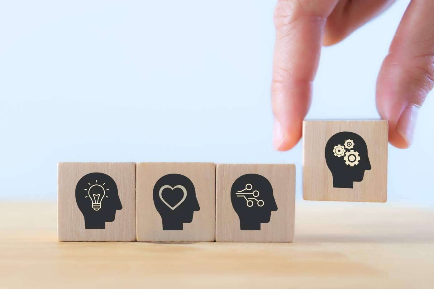 Conocer las formaciones que existen para aprender Programación Neurolingüística