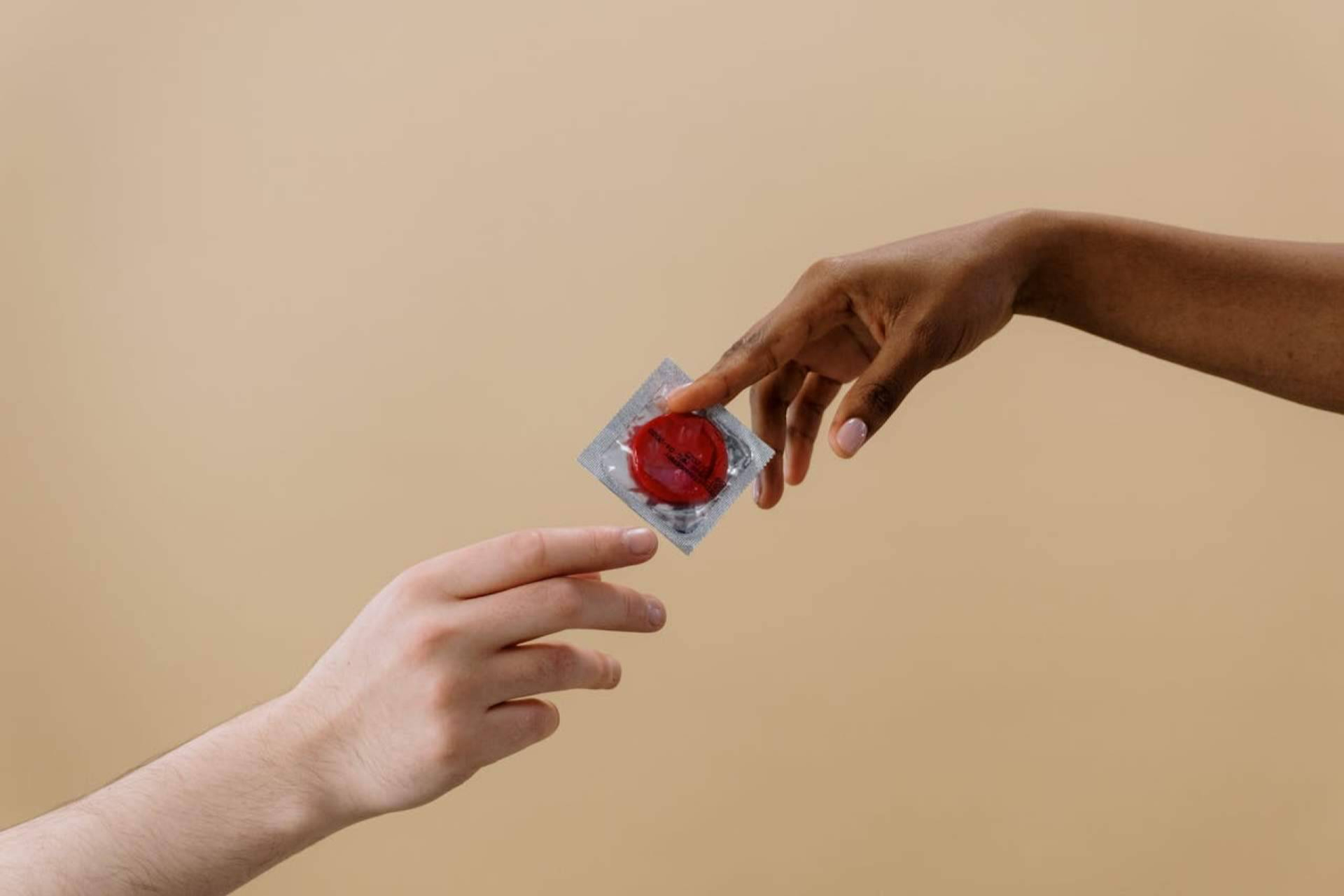 CondonesMix destaca el valor del preservativo en la prevención y formación íntima