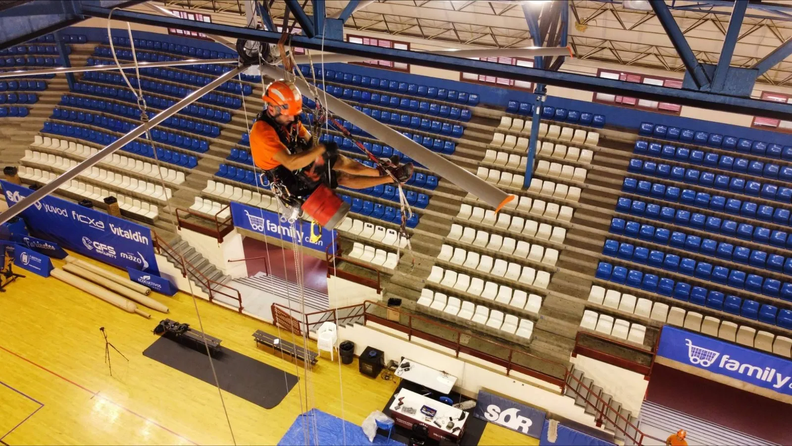 Los ventiladores HVLS de Lfans mejoran la climatización de un pabellón deportivo valenciano de 2.000 m²